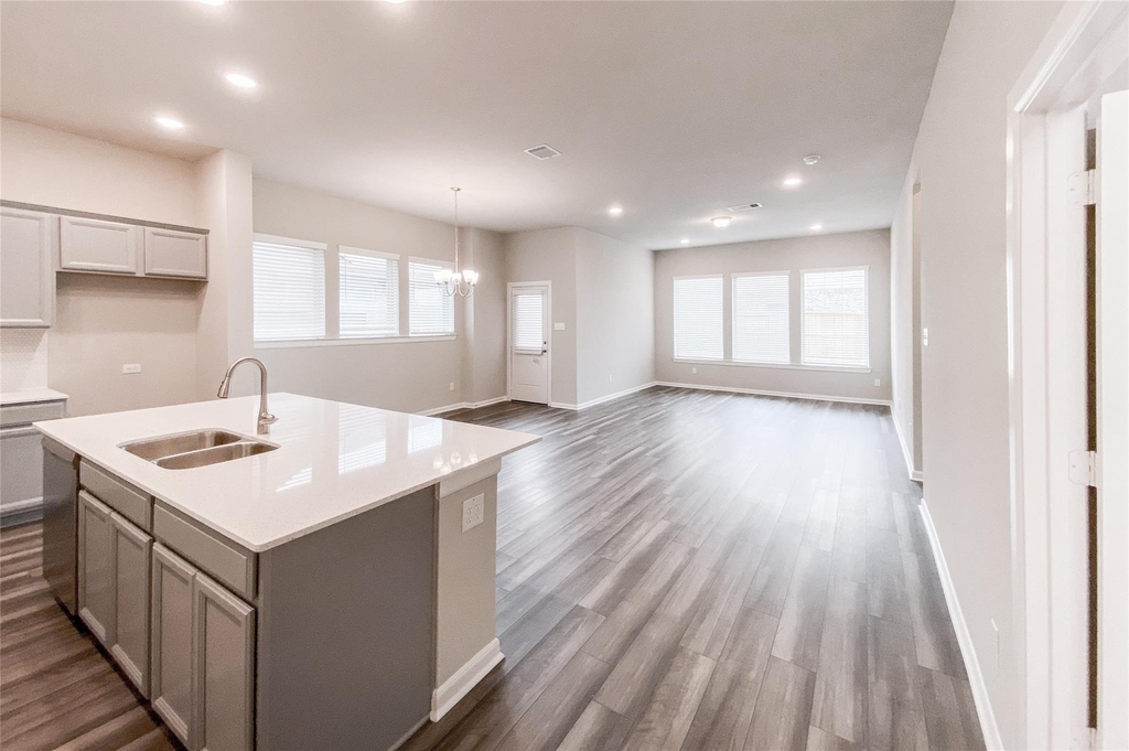 2810 Chestnut Oak Circle - Photo 2