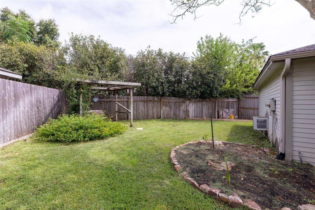 14206 Blazey Drive - Photo 26
