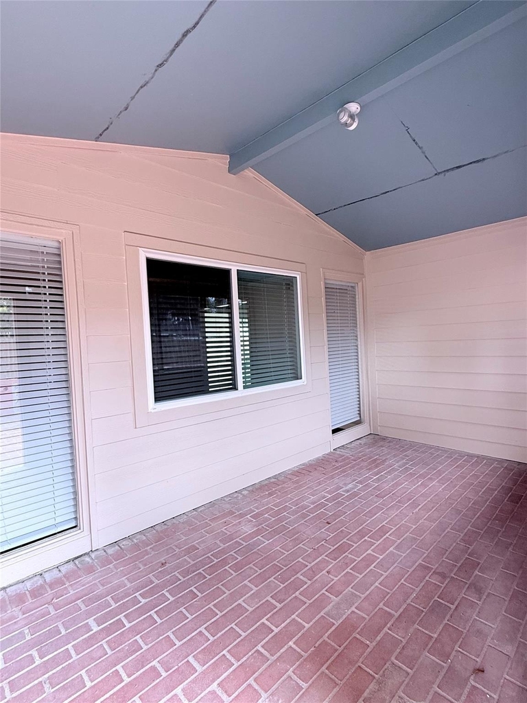 9117 Vicksburg Avenue - Photo 18