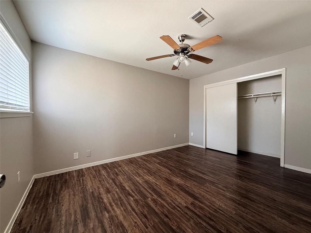 9117 Vicksburg Avenue - Photo 13