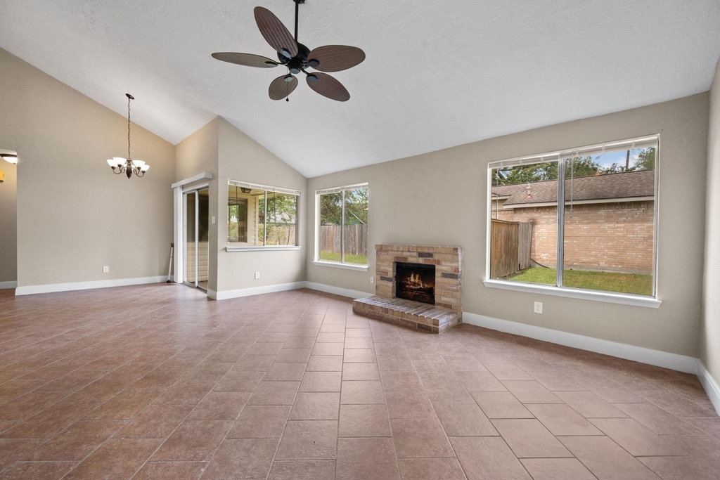 20023 Bambiwoods Drive - Photo 2
