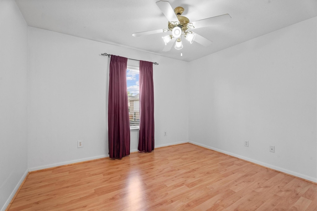 9218 Memorial Pines Way - Photo 25
