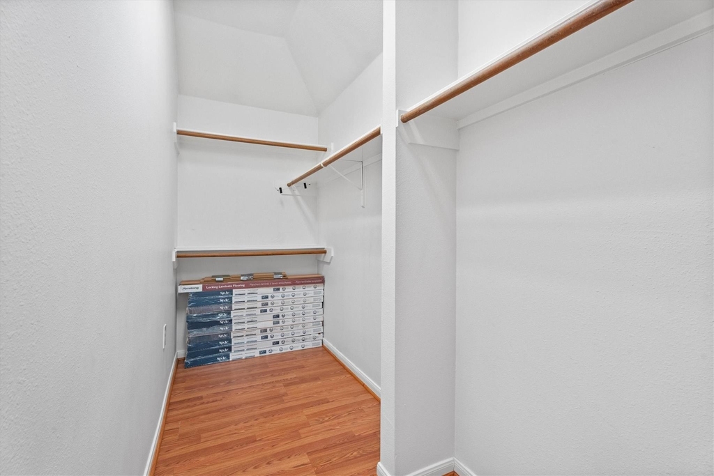 9218 Memorial Pines Way - Photo 15