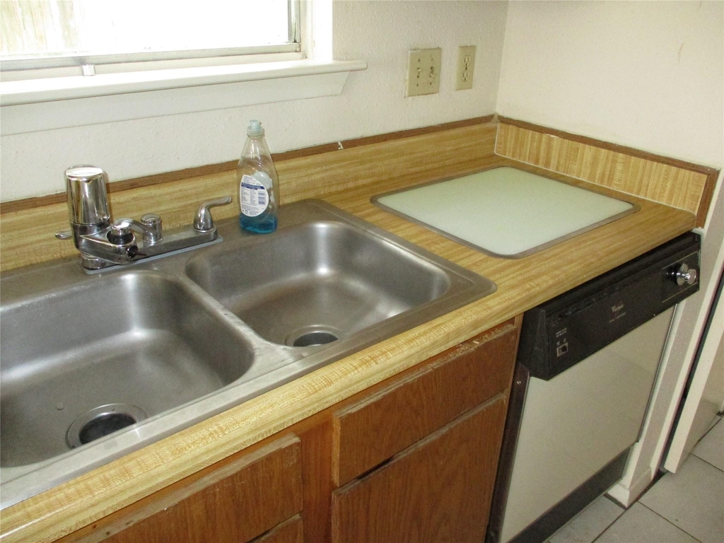 4311 Daisy Meadow Drive - Photo 29