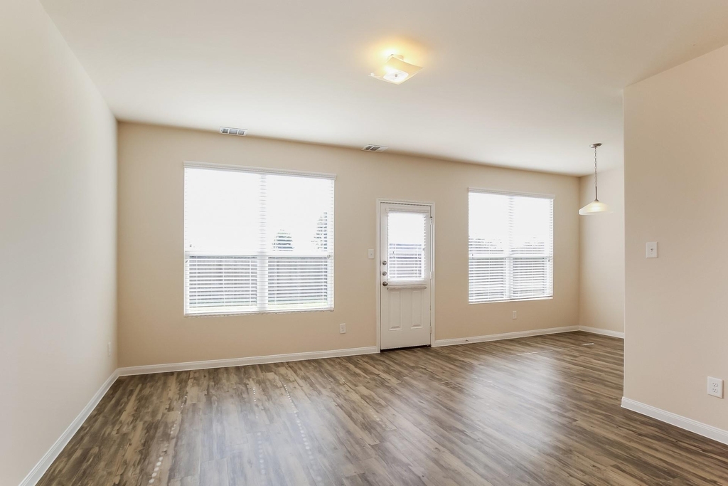 9730 Tura Drive - Photo 4