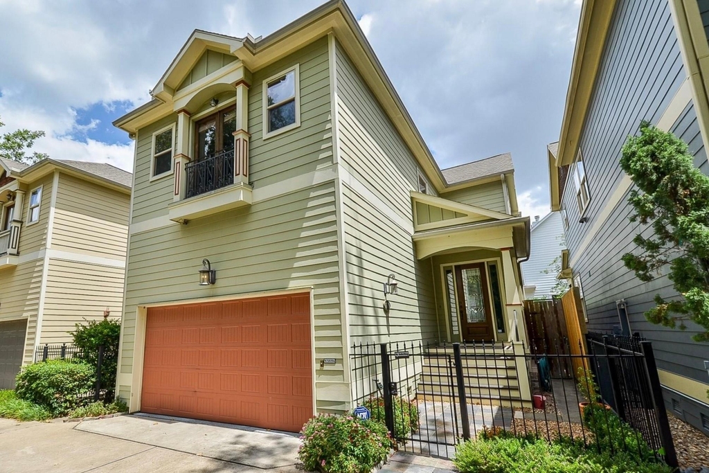 1411 W 22nd Street - Photo 0