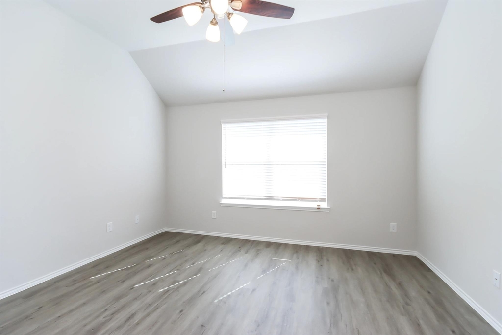 21602 Lexor Drive - Photo 9