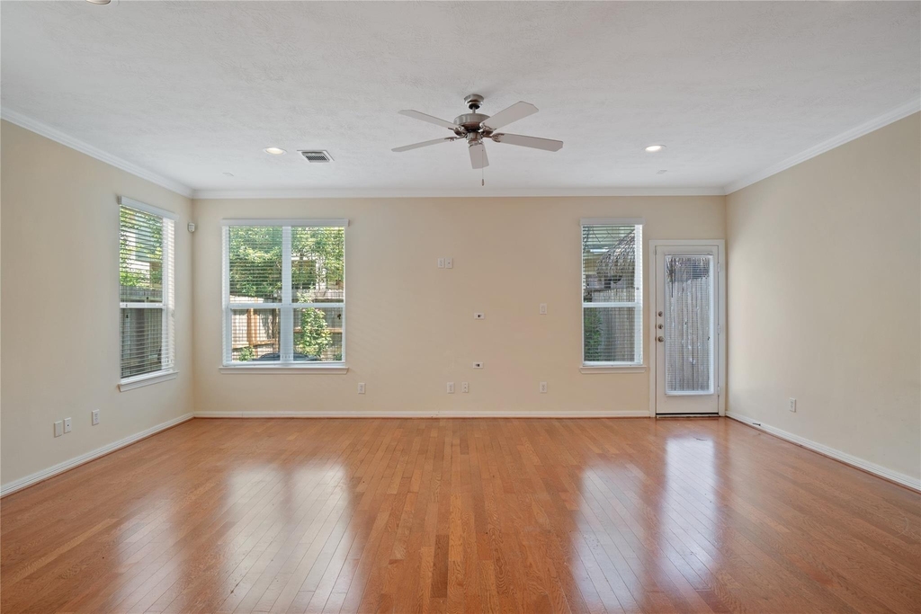 5420 Petty Street - Photo 4