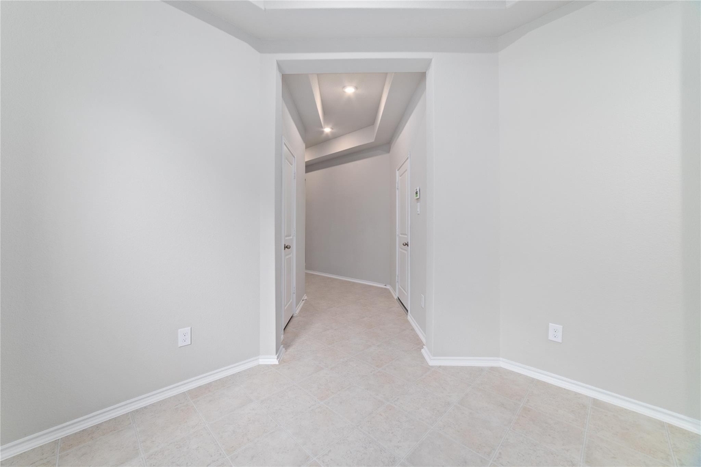20515 Laila Manor - Photo 3