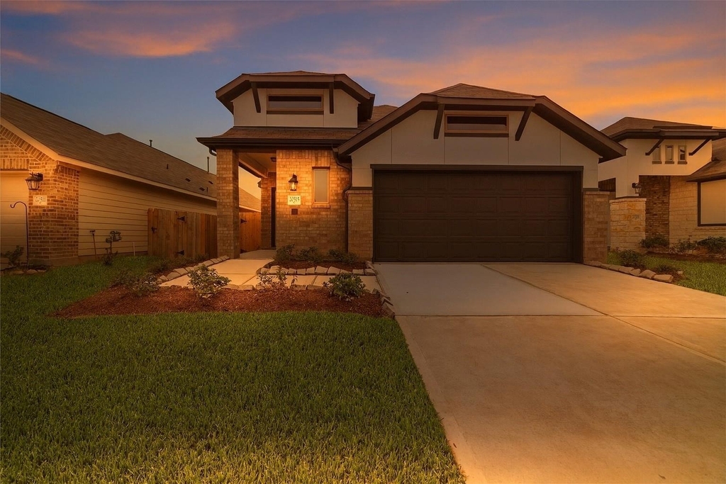 20515 Laila Manor - Photo 1