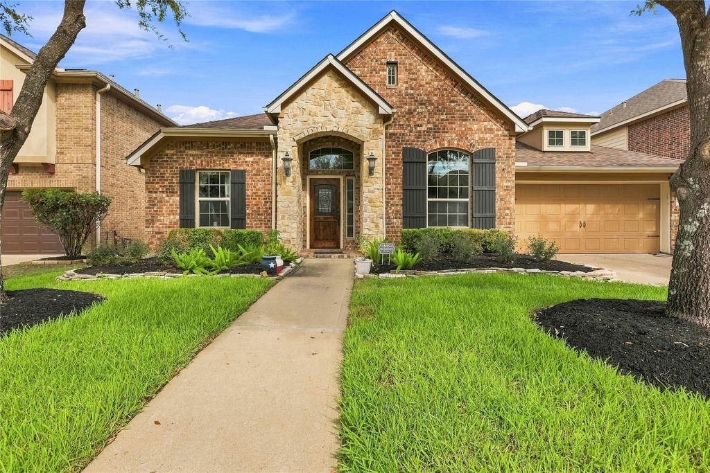 17915 Creek Bluff Lane - Photo 1
