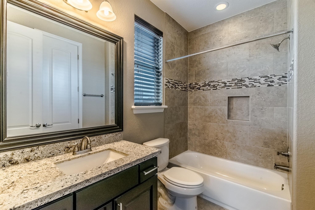1610 Knox Street - Photo 24