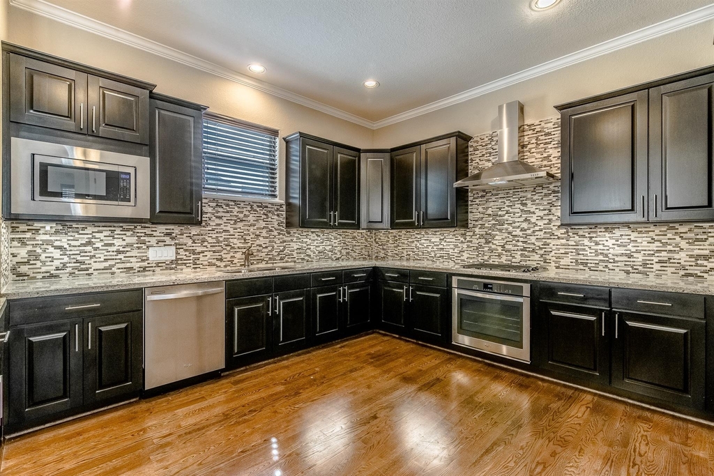 1610 Knox Street - Photo 12