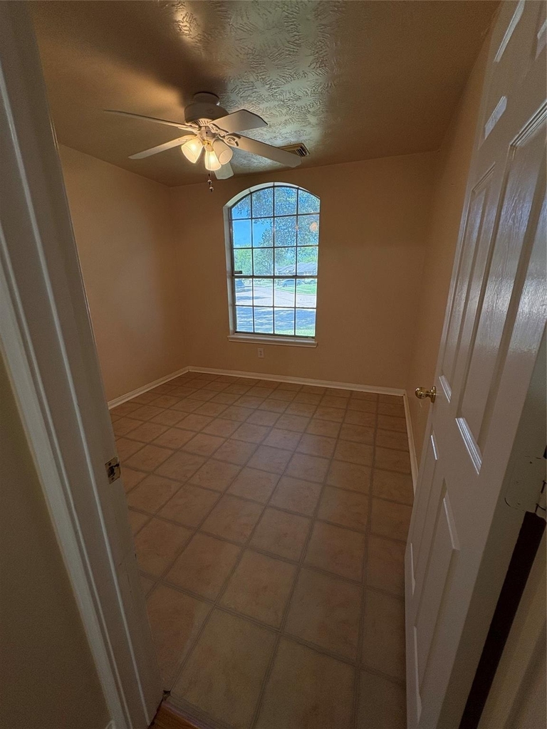 5026 Aquagate Drive - Photo 12