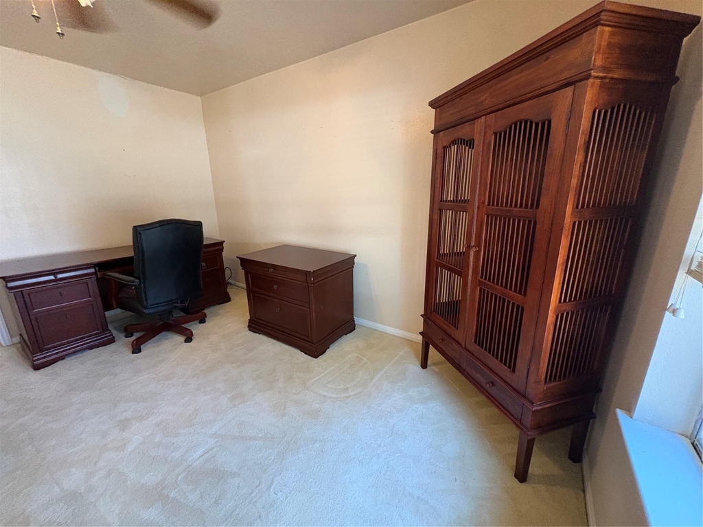 5026 Aquagate Drive - Photo 5