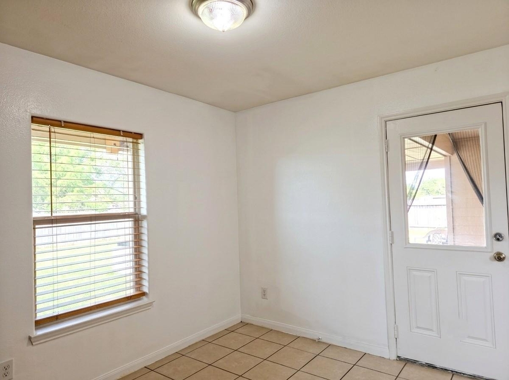 18962 Ranchcrest Drive - Photo 25