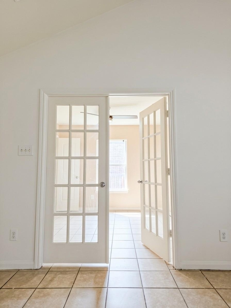 18962 Ranchcrest Drive - Photo 26
