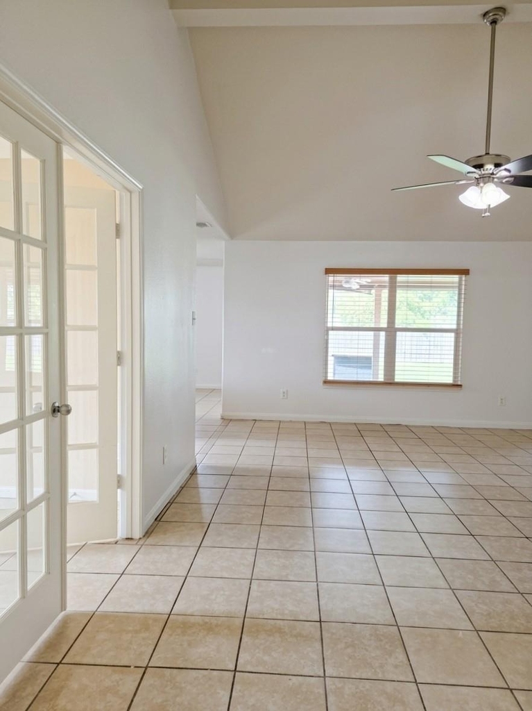 18962 Ranchcrest Drive - Photo 11