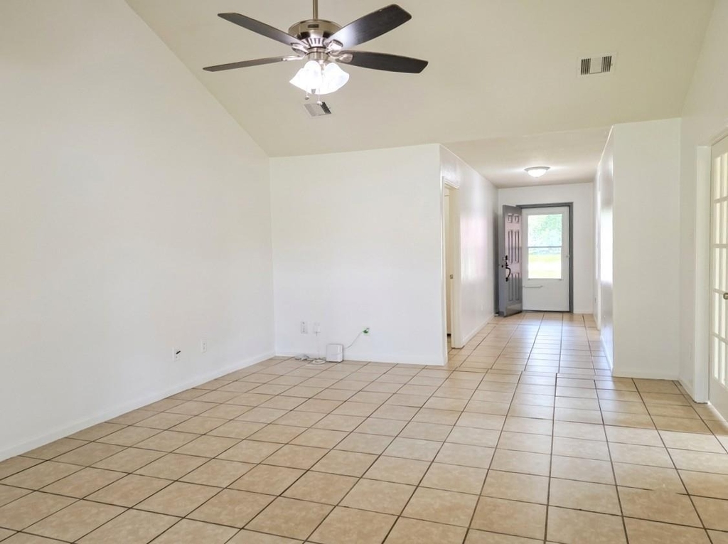 18962 Ranchcrest Drive - Photo 10