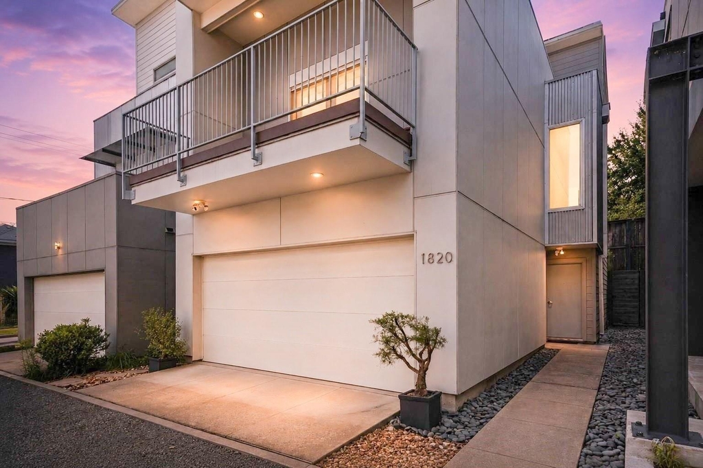 1820 Palm Street - Photo 0