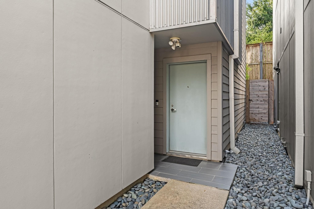 1820 Palm Street - Photo 1