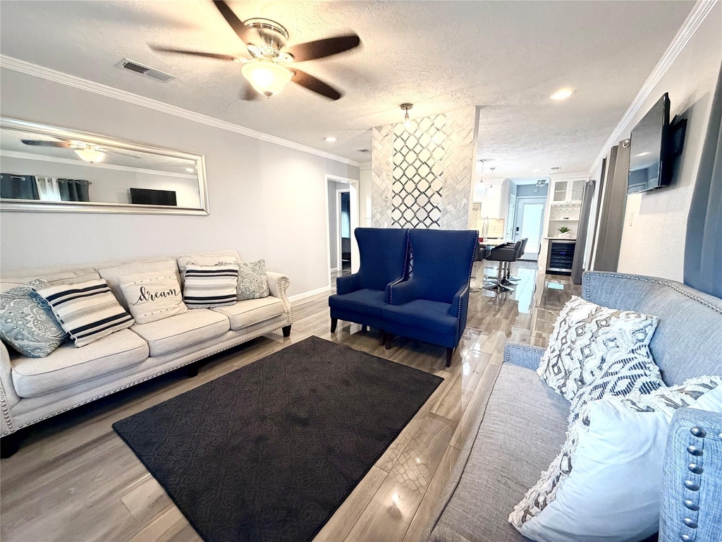 8821 Woodruff Street - Photo 0