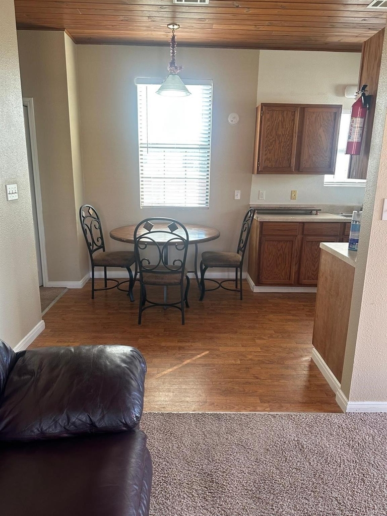 519 Spring Street - Photo 2