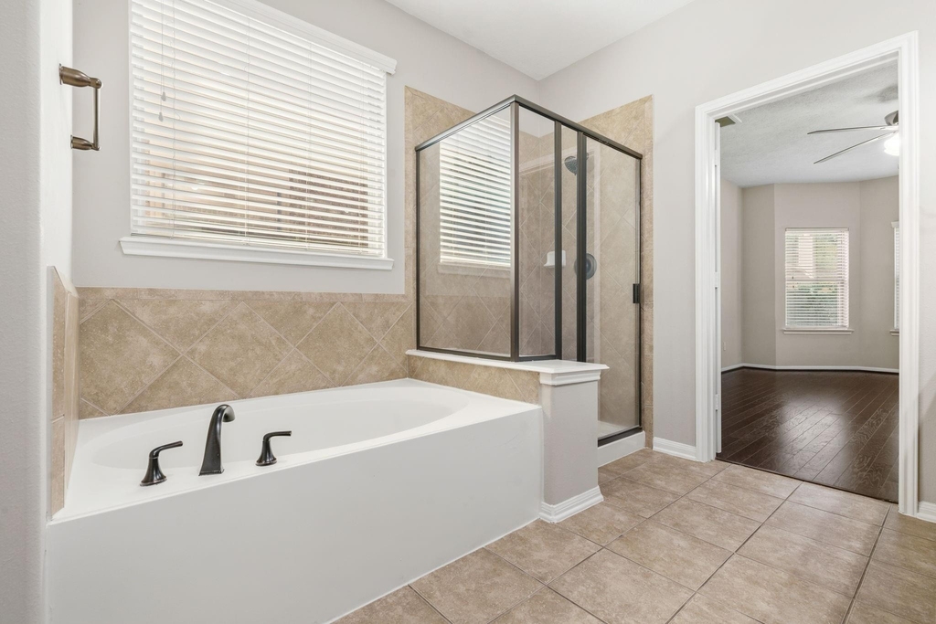 23 Bay Mills Place - Photo 10