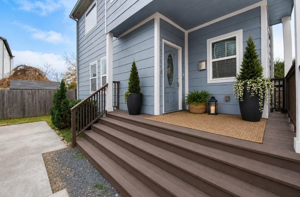 1115 Bunton Street - Photo 0