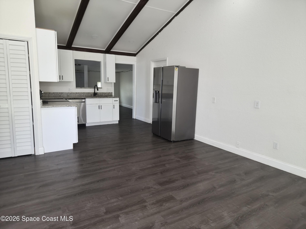 1019 Arkansas Avenue Se - Photo 5