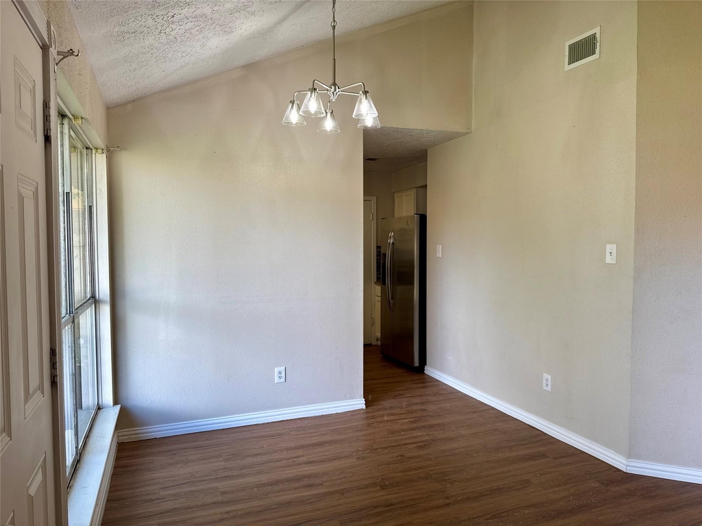 4206 Sequoia Street - Photo 8