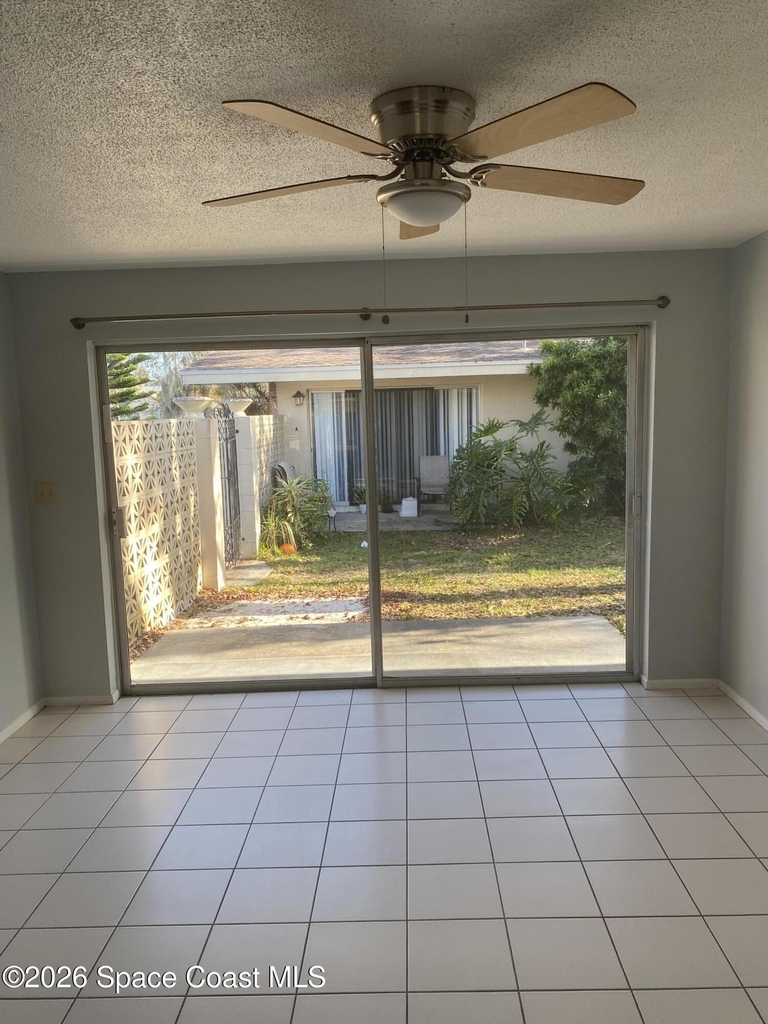 1558 Guava Avenue - Photo 1