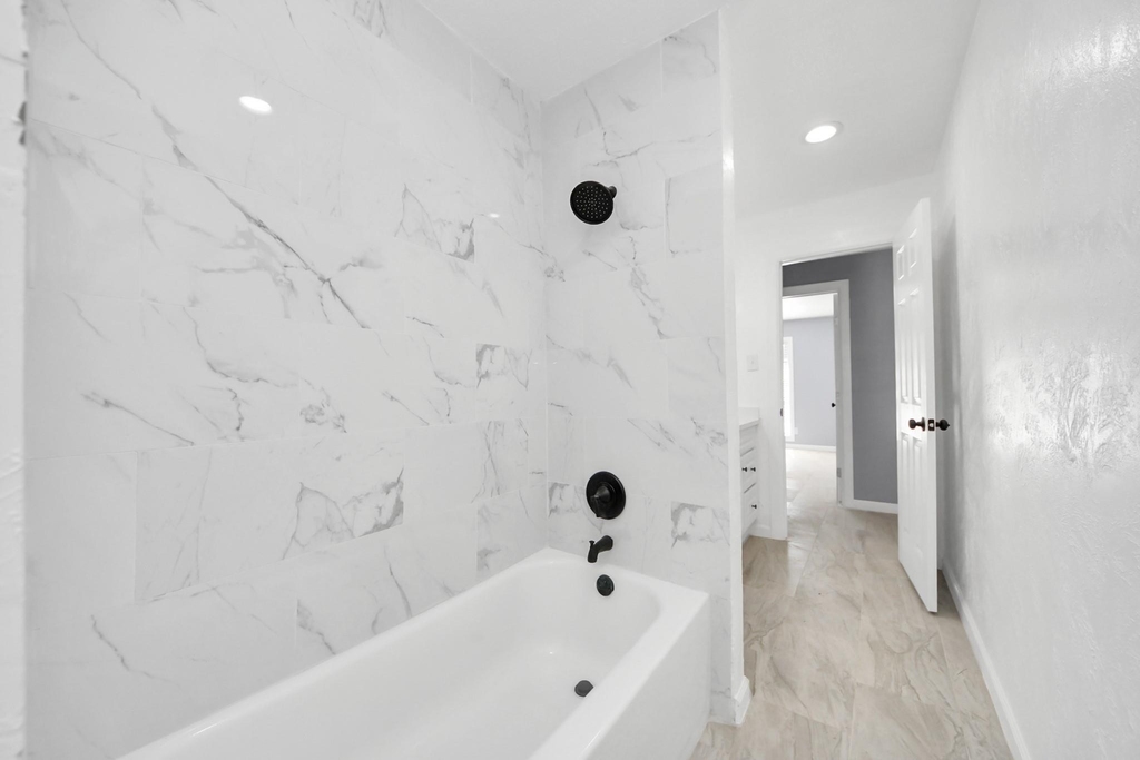 5103 Karu Drive - Photo 3