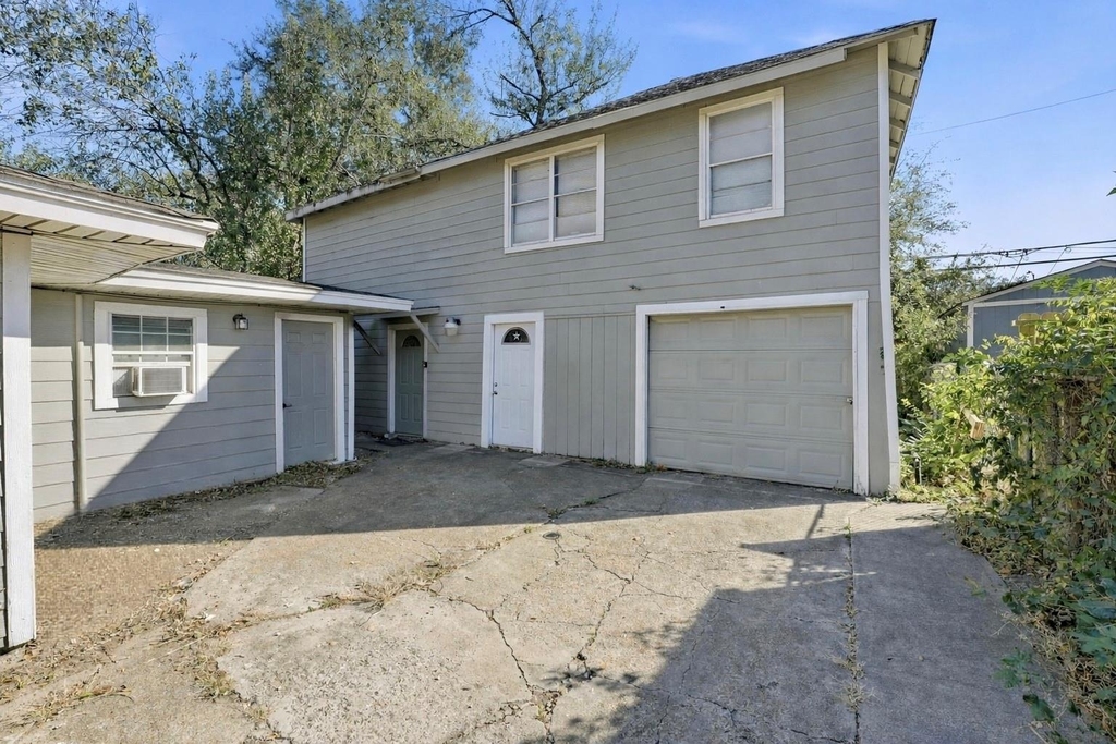 6526 Linden Street - Photo 0