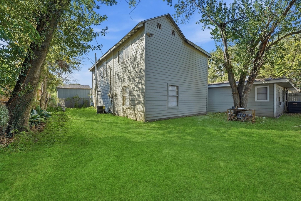 6526 Linden Street - Photo 12