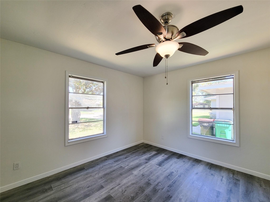 1311 Jefferson - Photo 18