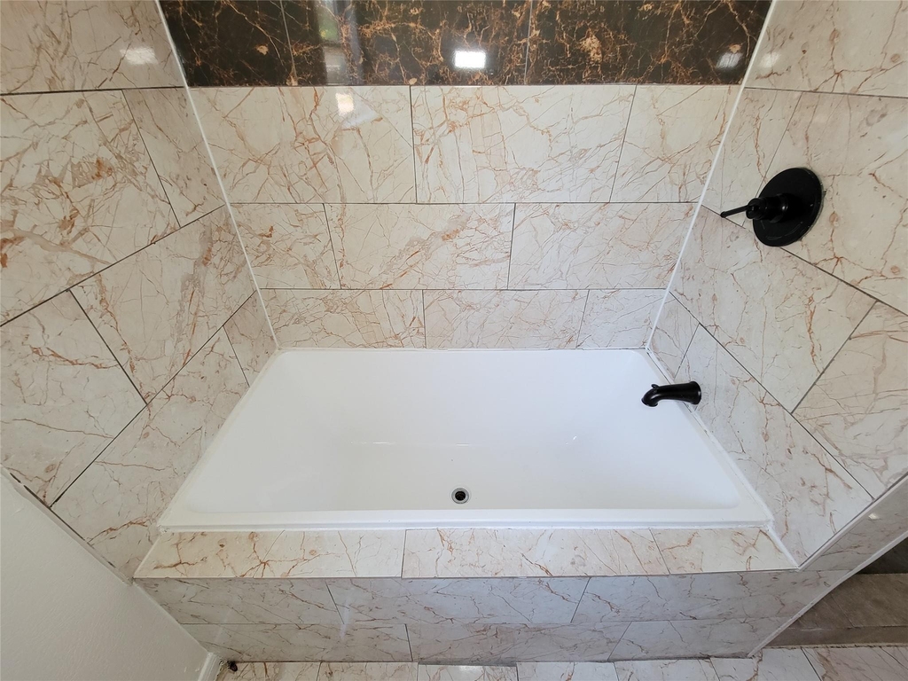 1311 Jefferson - Photo 28