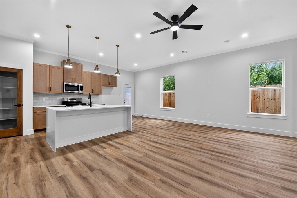 3537 Amos Street - Photo 3