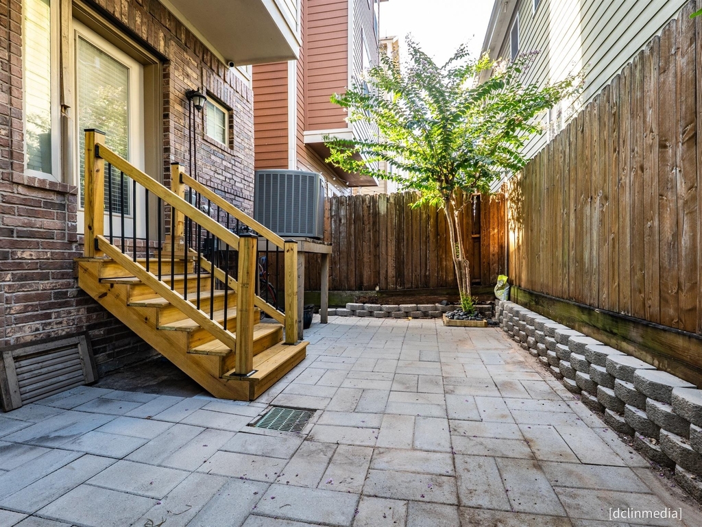 1611 W 23rd Street - Photo 2
