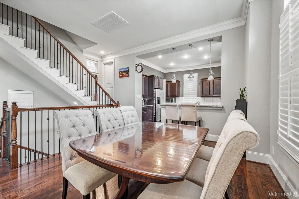 1611 W 23rd Street - Photo 8