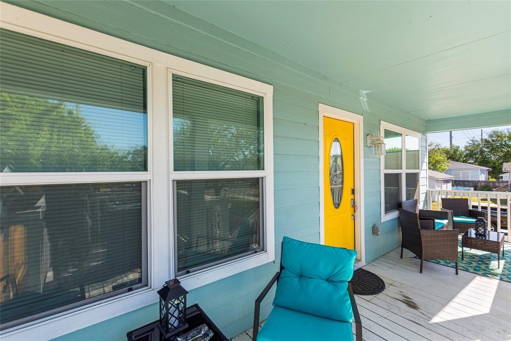 5420 Avenue Q - Photo 2