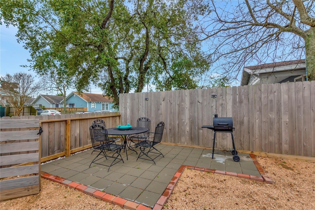 5420 Avenue Q - Photo 18