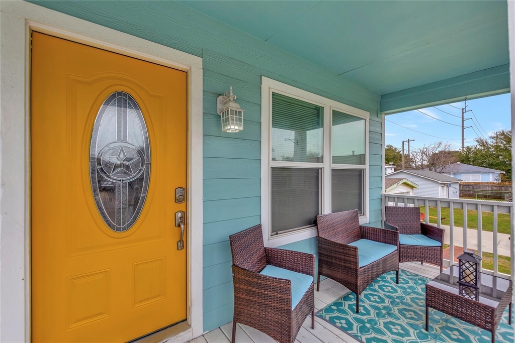 5420 Avenue Q - Photo 1