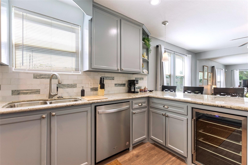 5420 Avenue Q - Photo 7