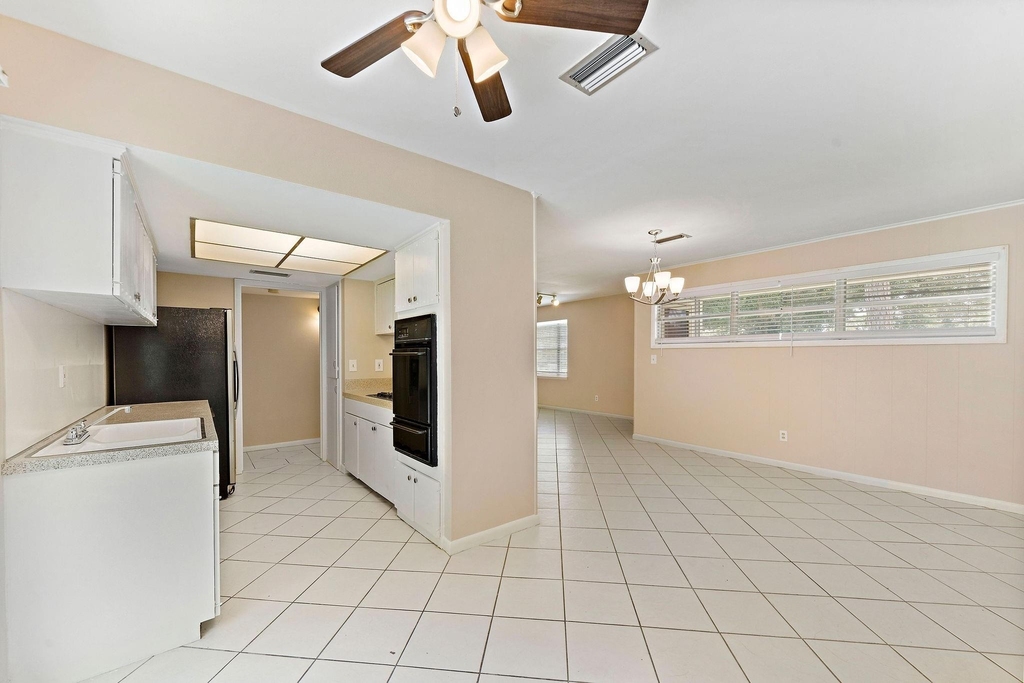 5522 Ariel Street - Photo 9