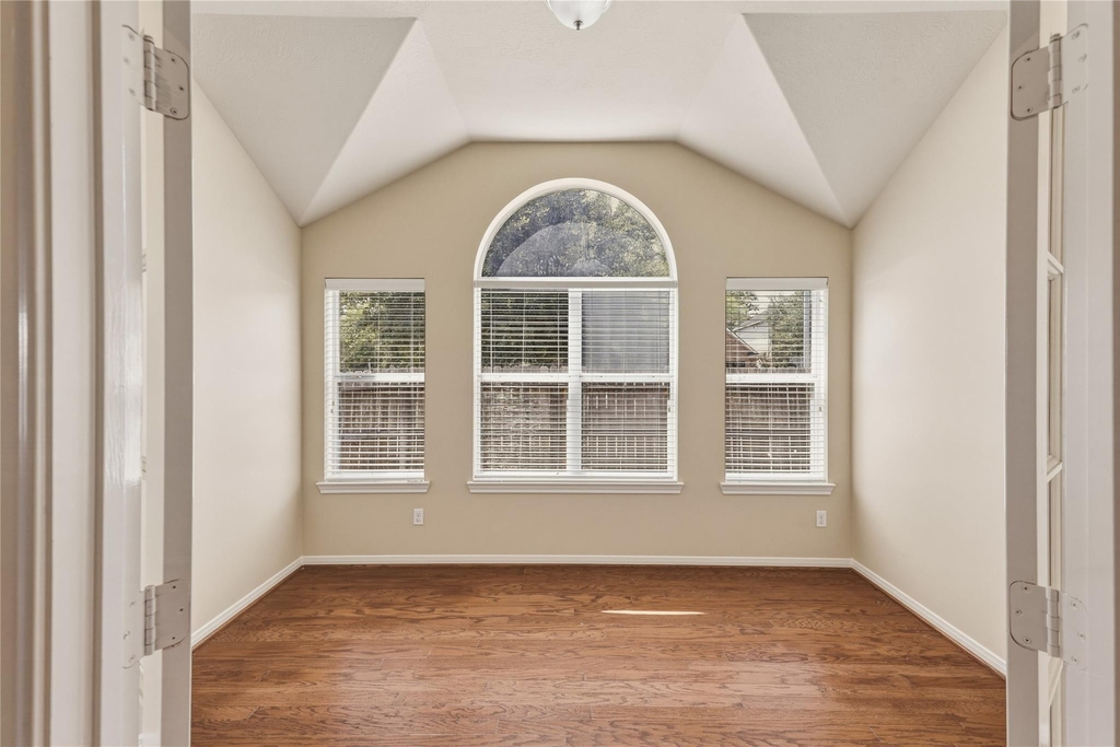 10906 Angel Lake Drive - Photo 7