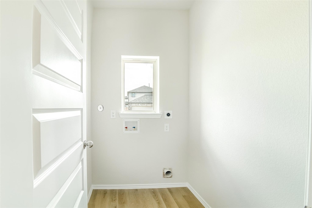 8205 Red Spruce St - Photo 38