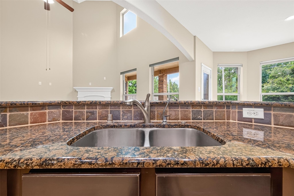 51 S Greenprint Circle - Photo 15