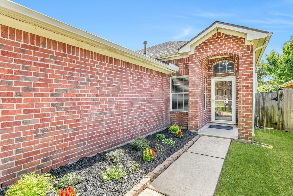 994 Jefferson Street - Photo 3