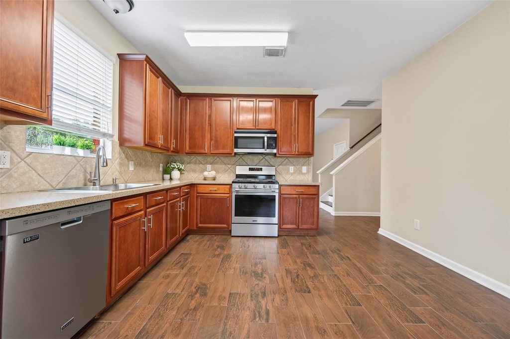 10427 Lyndon Meadows Drive - Photo 7